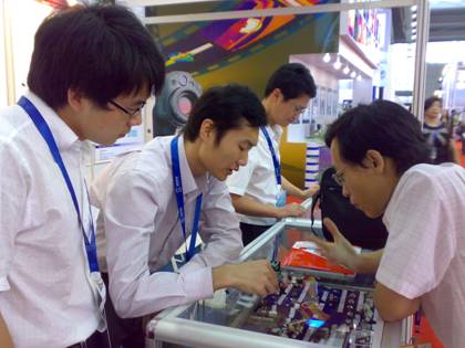 MG不朽情缘参加深圳光博会